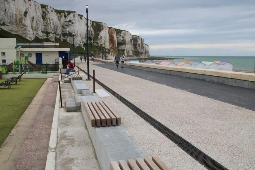 Logement A Deux Pas De La Plage Et Des Commerces Ле-Трепор Экстерьер фото